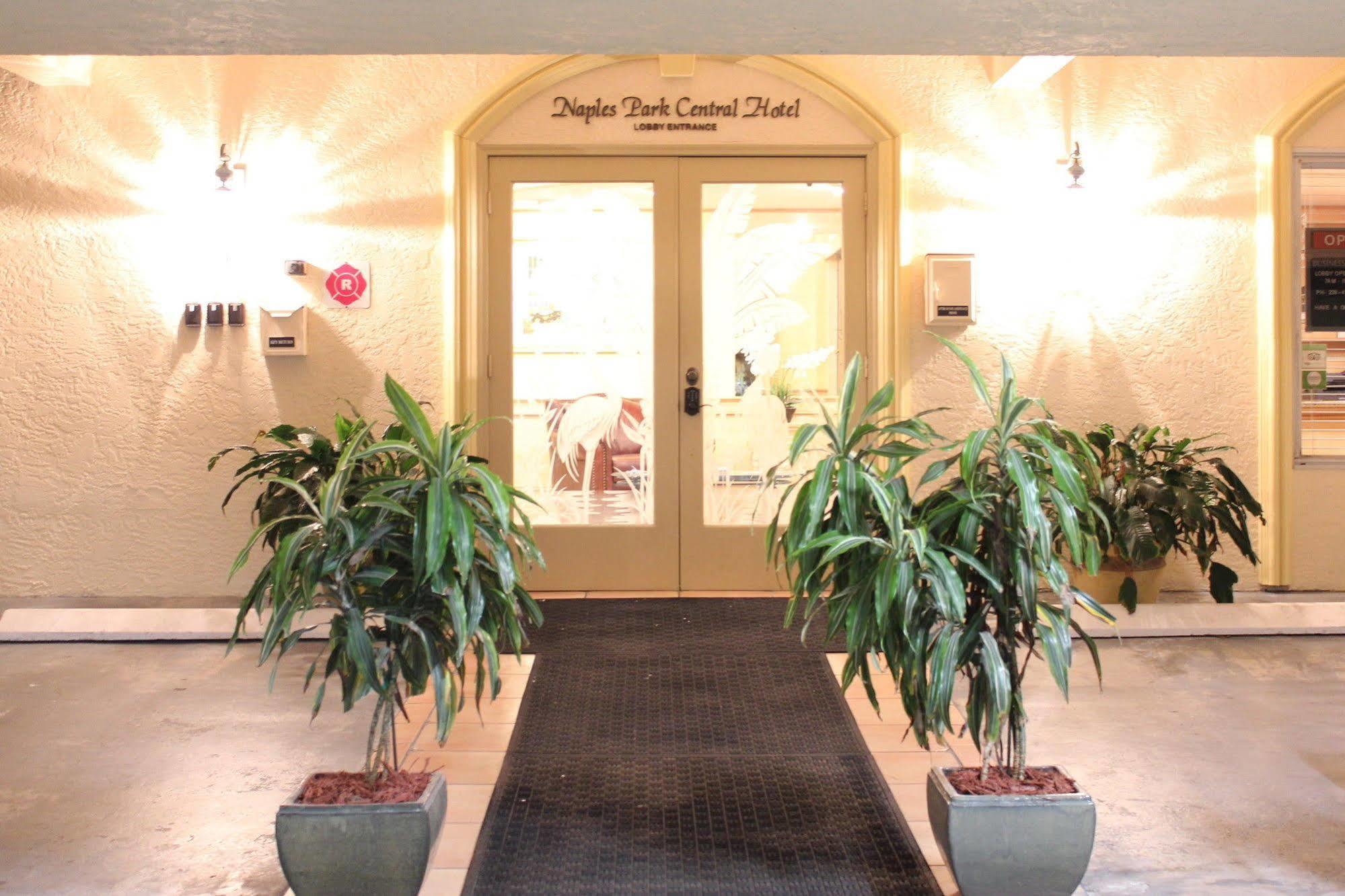 那不勒斯中央公园酒店 North North Naples 外观 照片